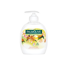 Nourishing liquid soap with extracts of almond Natura l s  Delicate Care With Almond Milk